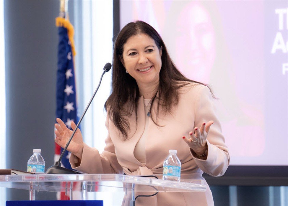 Feds Kugler: sieht für einige Zeit eine stetige Geldpolitik für die jüngsten Inflationsdaten