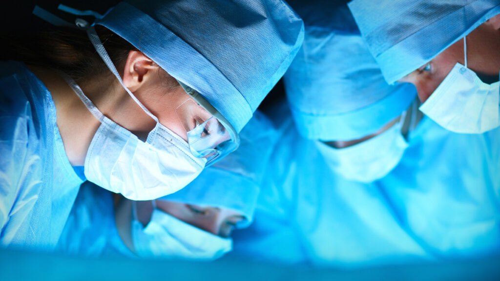 Das bankrotte Gesundheitsunternehmen schließt mehr Krankenhäuser ab