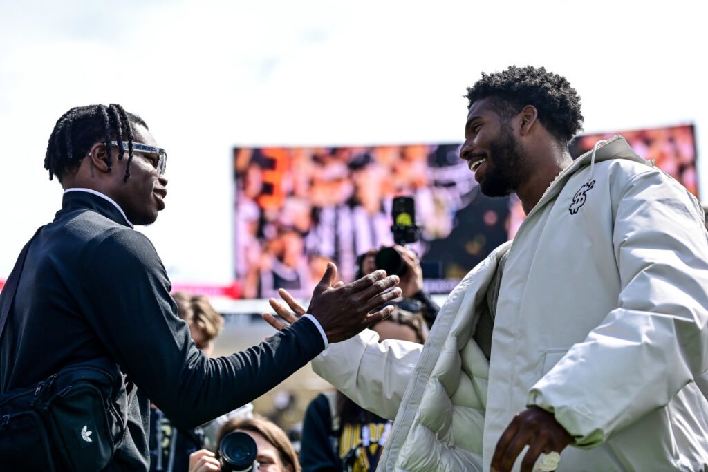 Hier ist, wie viel Geld der Entwurf von Shhedeur Sanders Herbst ihn gekostet hat