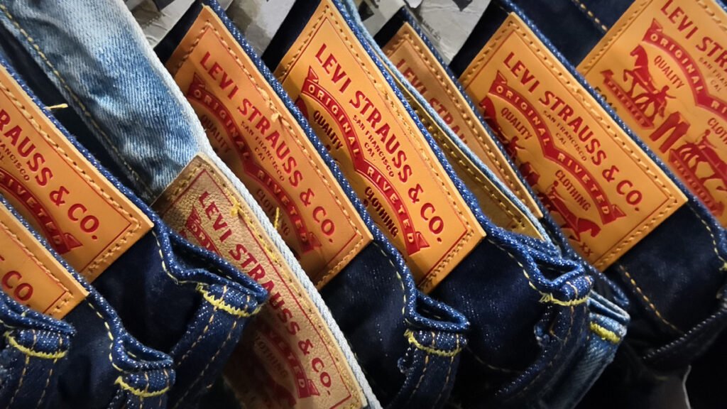 Legacy Denim Maker entdeckt einen schockierenden gefälschten Betrieb