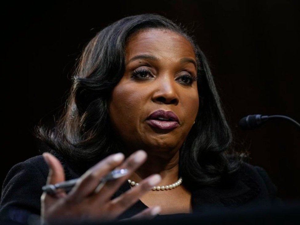 Cook von der Fed: Der Arbeitsmarkt ist „immer noch solide“, wir beobachten ihn