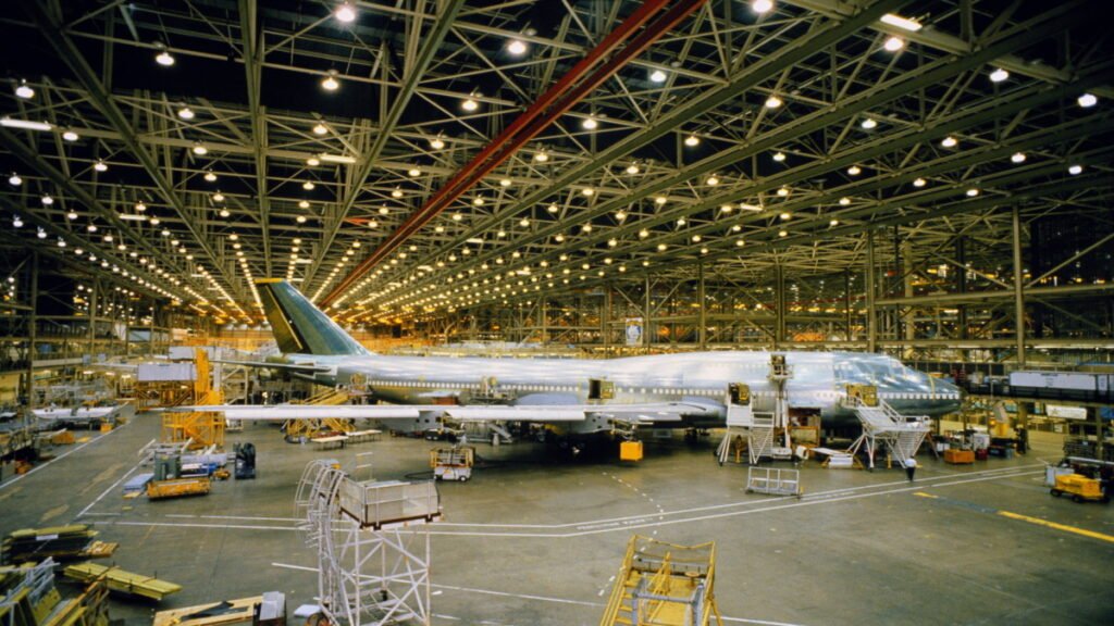 Boeing-Aktie schlägt Masken-Lieferketten-Albtraum