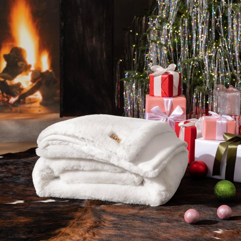 Die „luxuriös weiche“ Überwurfdecke von Ugg ist derzeit bei Amazon 48 % günstiger