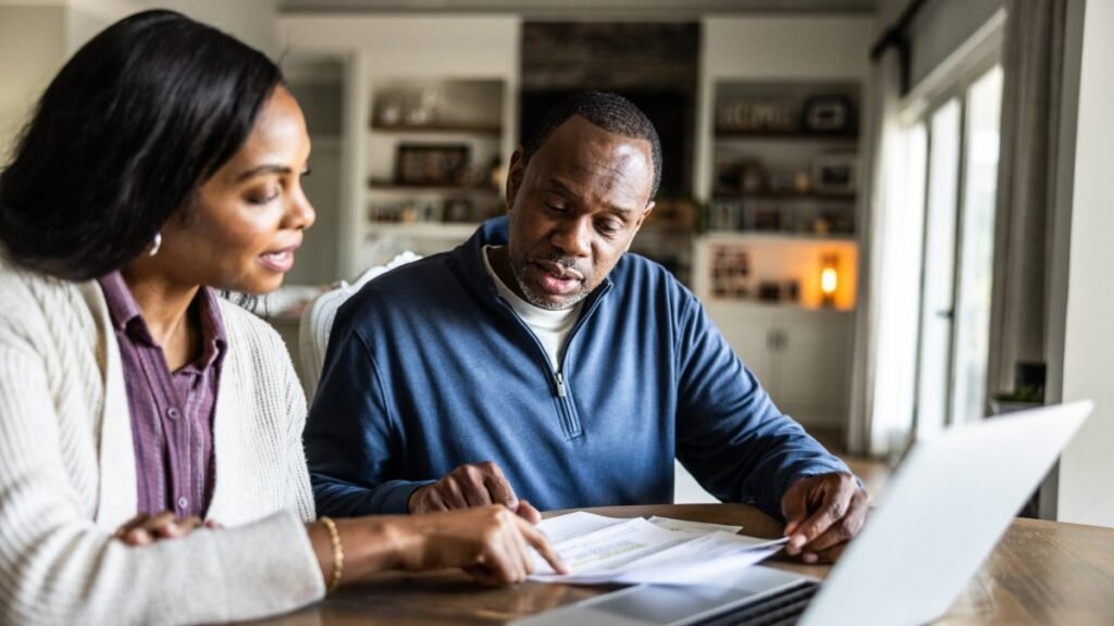 Schwab sagt, Sie müssen keine CDs bei Ihrer Bank kaufen