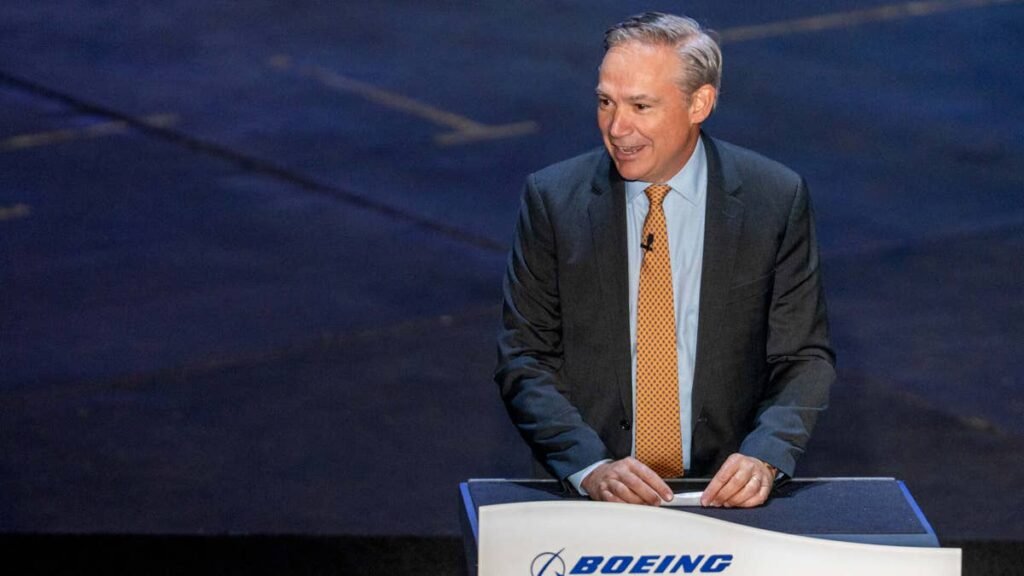 Boeing-Chef kündigt massive neue FAA-Maßnahmen für 737-Jets an