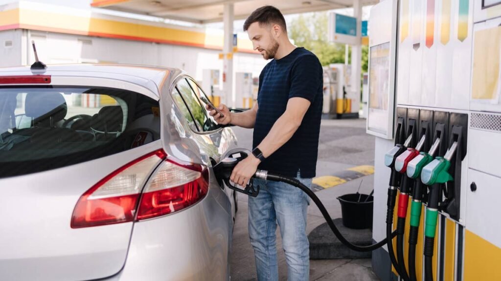 Die ehrliche Realität steigender Kraftstoffkosten für Autos mit Benzinantrieb