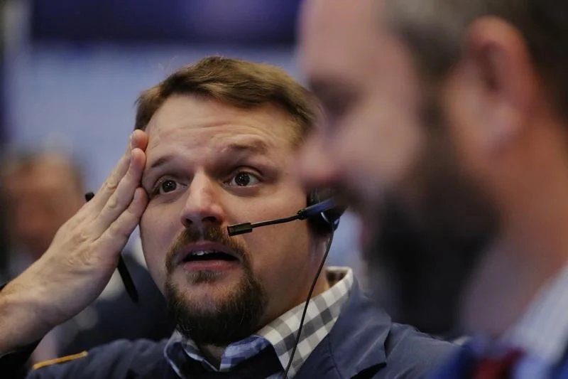 Warum rutscht die Admiral-Aktie heute ab? Von Investing.com