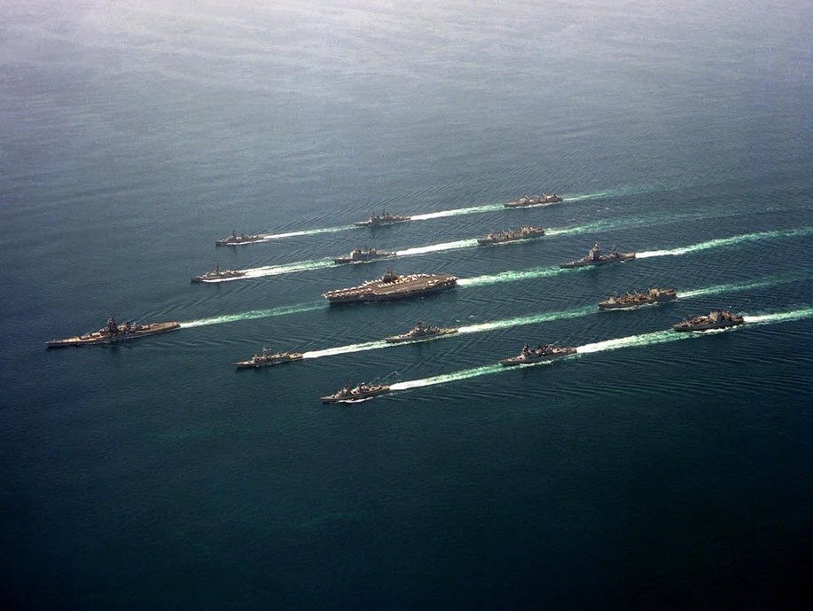 Die US-Marine gibt bekannt, dass sie eine vollständige Blockade gegen den Iran verhängen wird