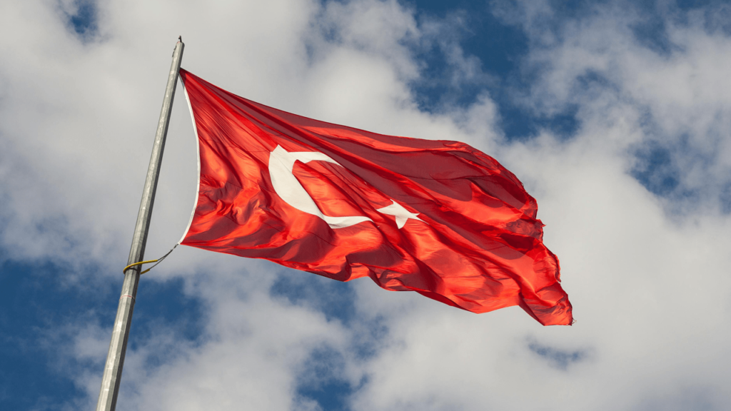 Türkiye blockiert 47.493 illegale Wettseiten, während das Vorgehen gegen Krypto-Konten zunimmt