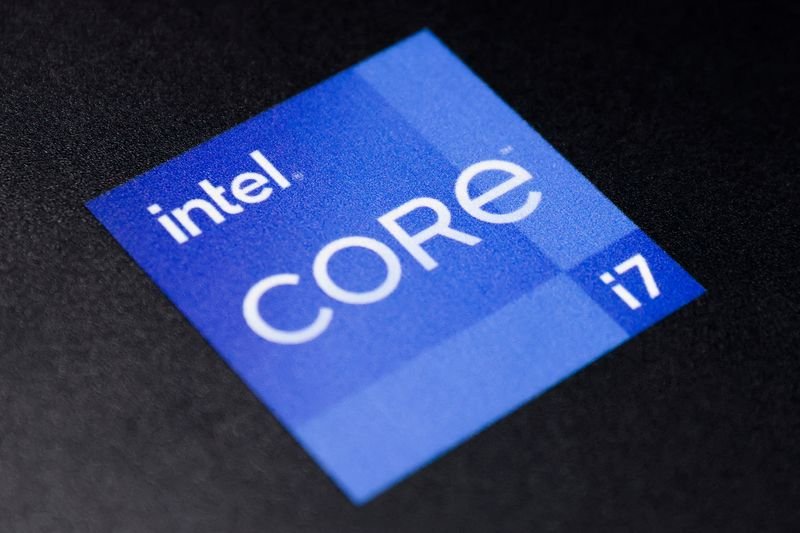 Alphabet und Intel stehen im Fokus des KI-Handels, da die US-Gewinne steigen. Von Reuters